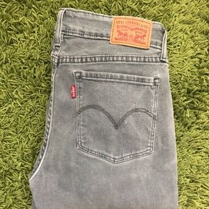 Levi’s 711 skinny jeans
